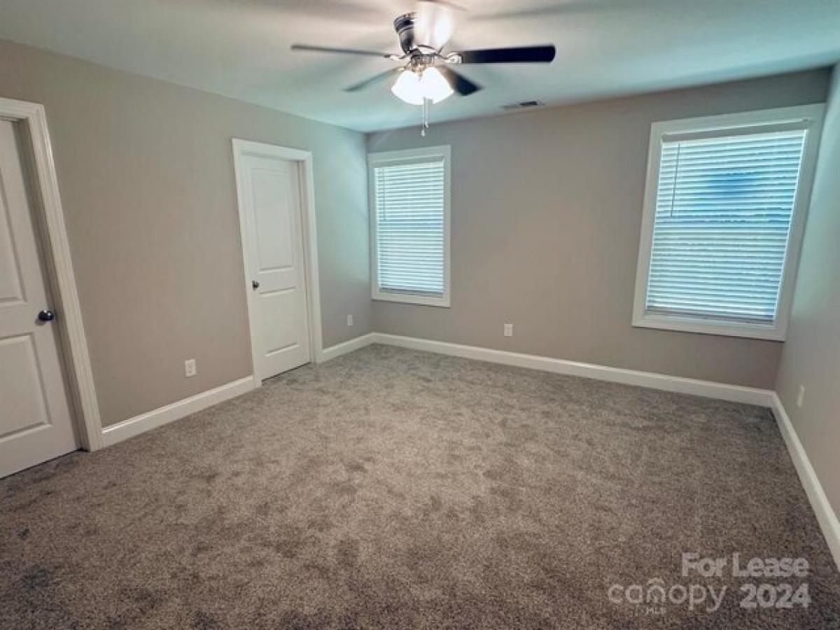 Picture of Home For Rent in Charlotte, North Carolina, United States