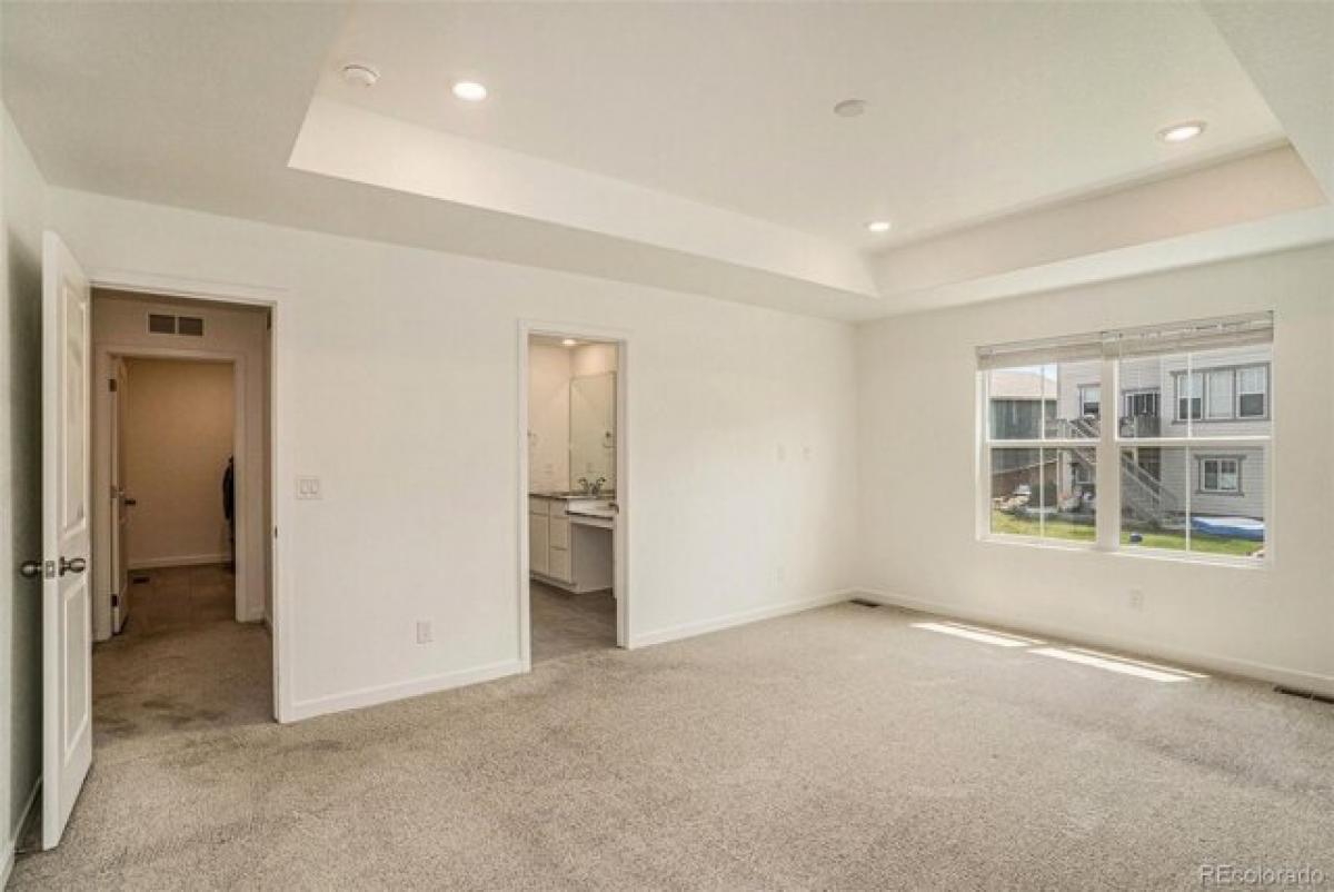 Picture of Home For Sale in Elizabeth, Colorado, United States