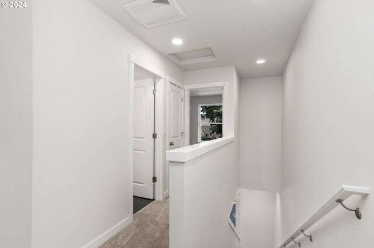 Picture of Home For Sale in Portland, Oregon, United States