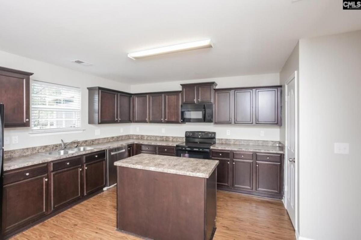 Picture of Home For Sale in Lexington, South Carolina, United States