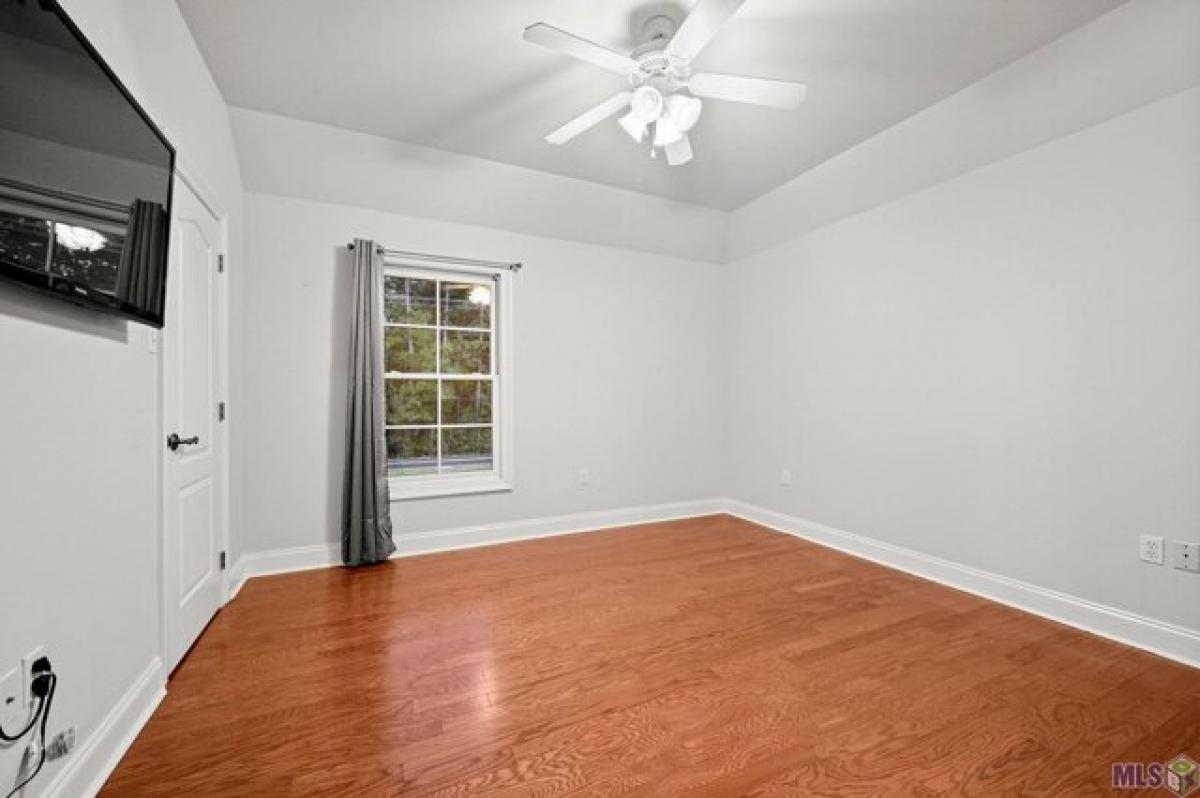 Picture of Home For Sale in Baton Rouge, Louisiana, United States