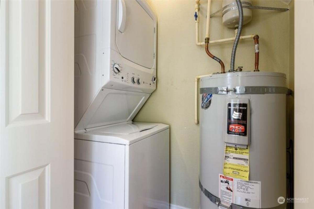 Picture of Home For Sale in Seattle, Washington, United States