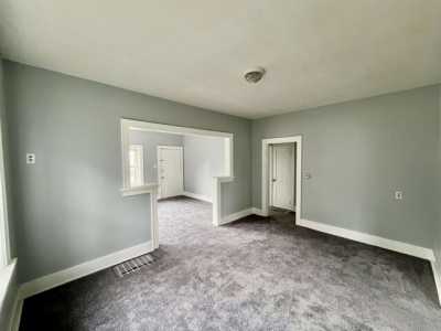 Home For Sale in Mishawaka, Indiana