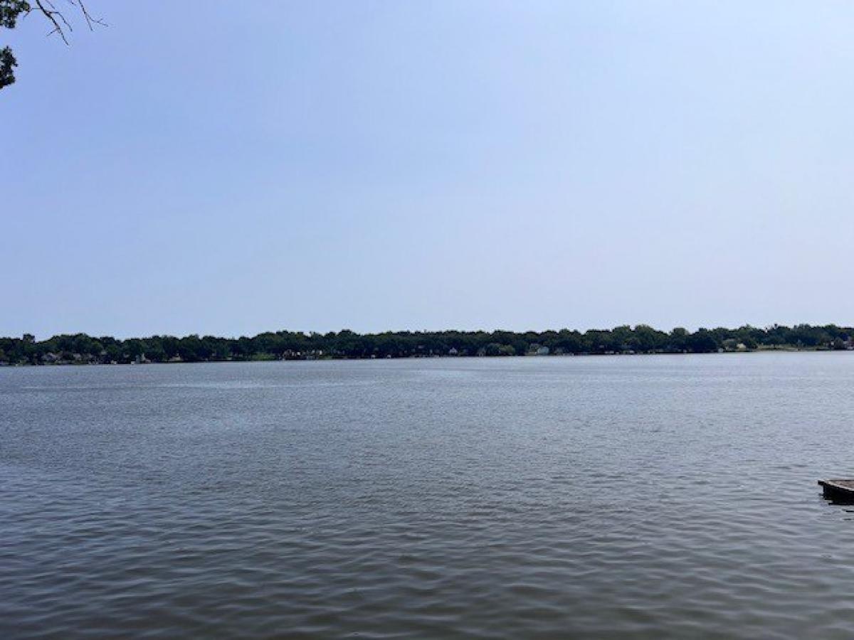 Picture of Home For Sale in Wonder Lake, Illinois, United States