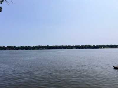 Home For Sale in Wonder Lake, Illinois