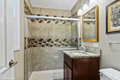 Home For Sale in Arlington Heights, Illinois