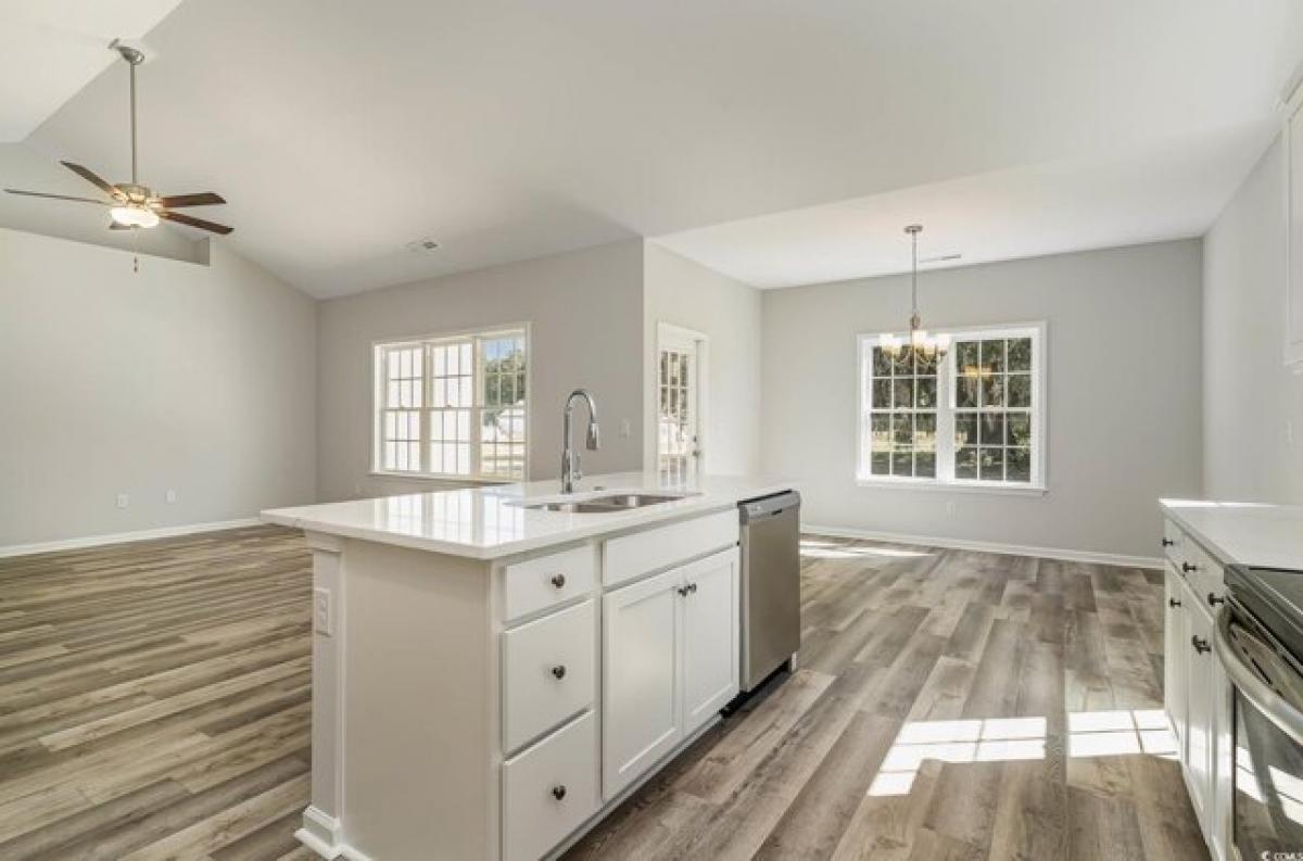 Picture of Home For Sale in Georgetown, South Carolina, United States