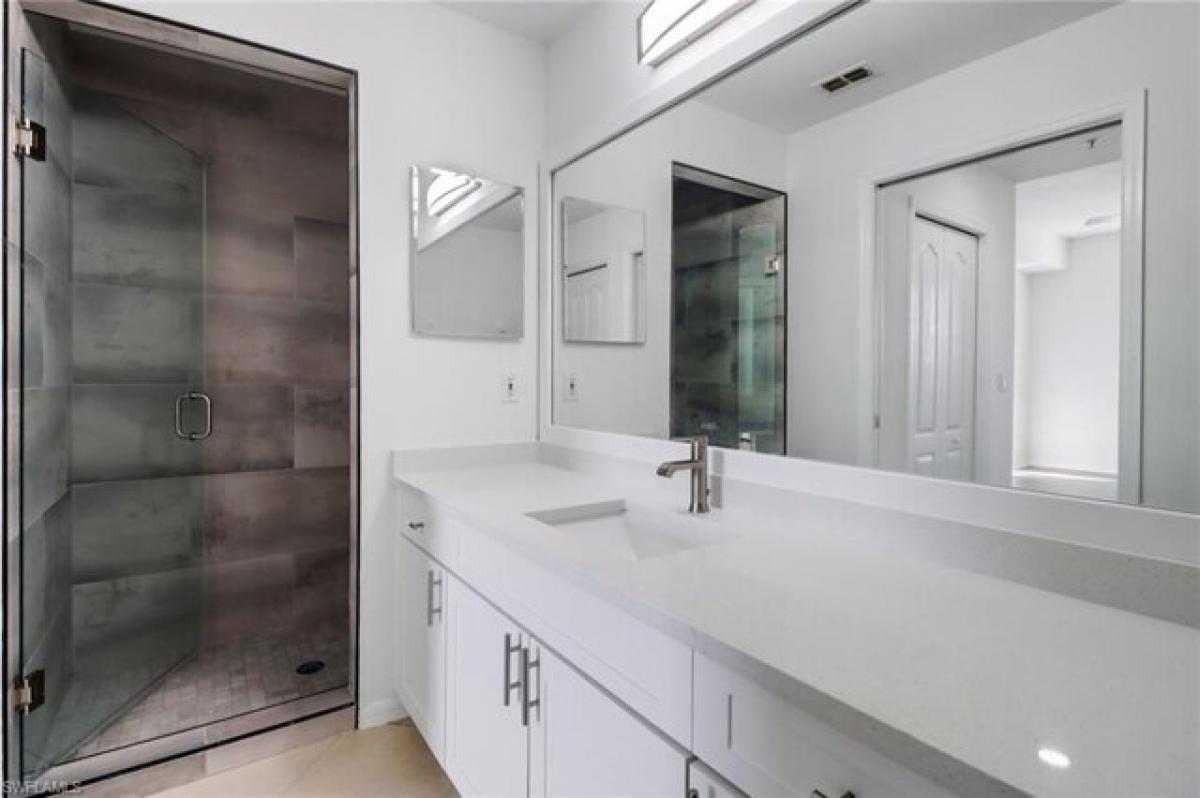 Picture of Home For Sale in Estero, Florida, United States