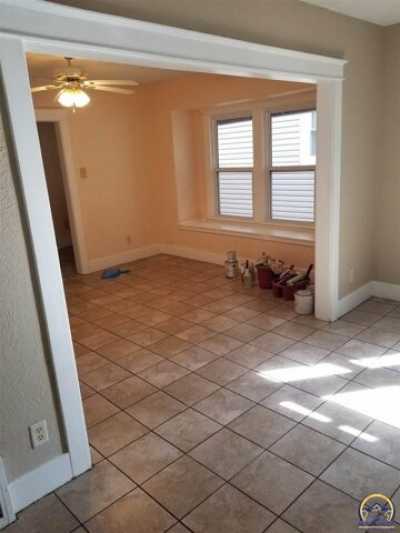 Home For Sale in Topeka, Kansas