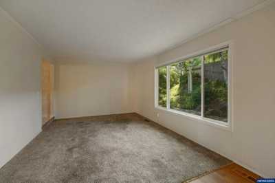 Home For Sale in Salem, Oregon