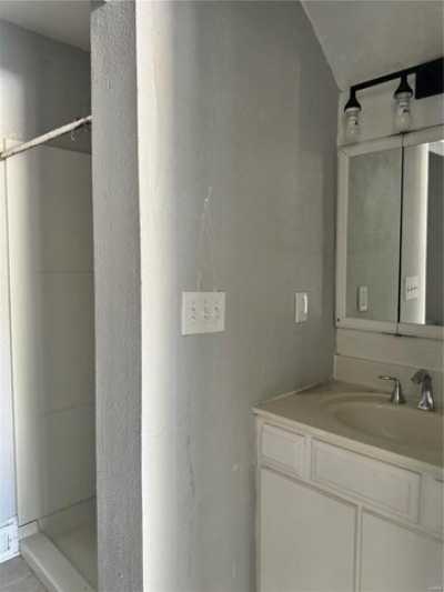 Home For Sale in Belleville, Illinois