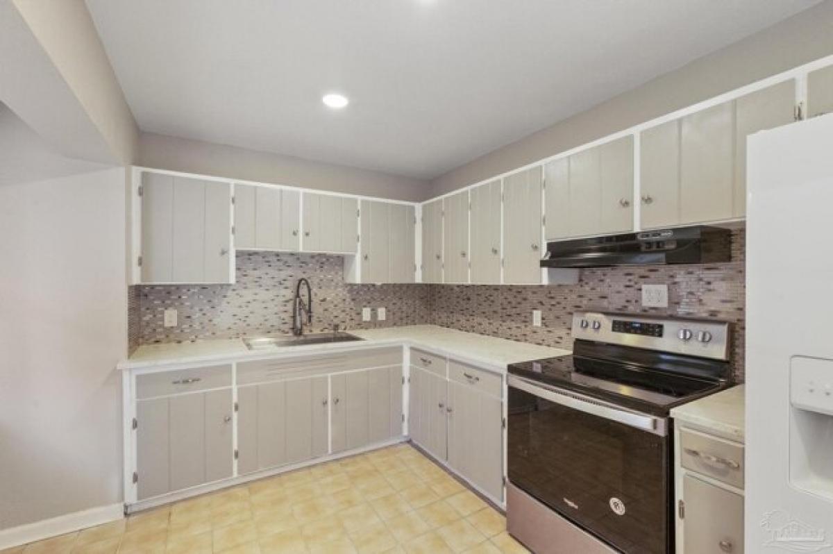 Picture of Home For Sale in Pensacola, Florida, United States