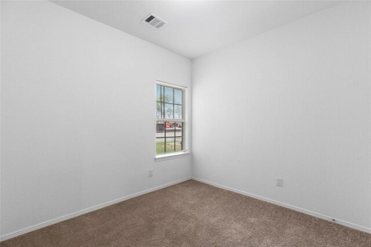 Picture of Home For Sale in Porter, Texas, United States