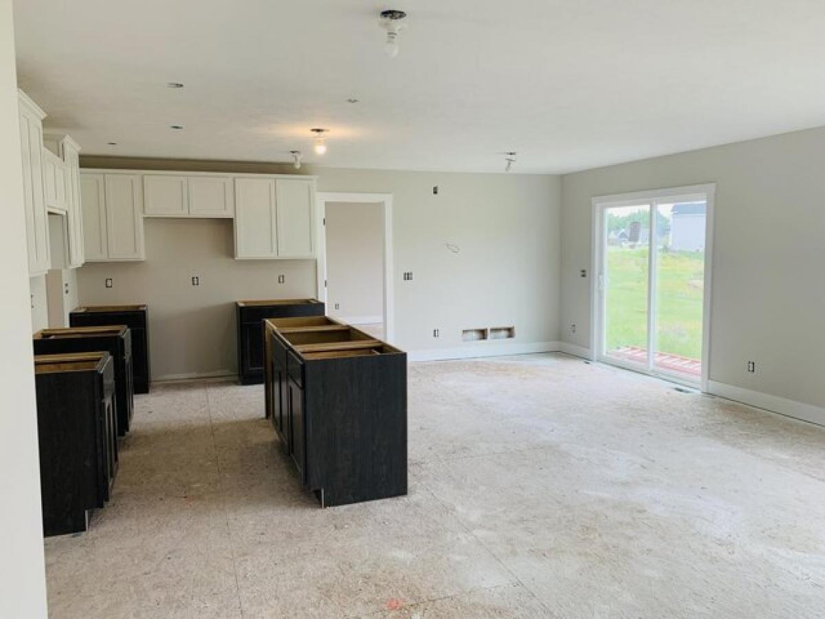 Picture of Home For Sale in Holland, Michigan, United States