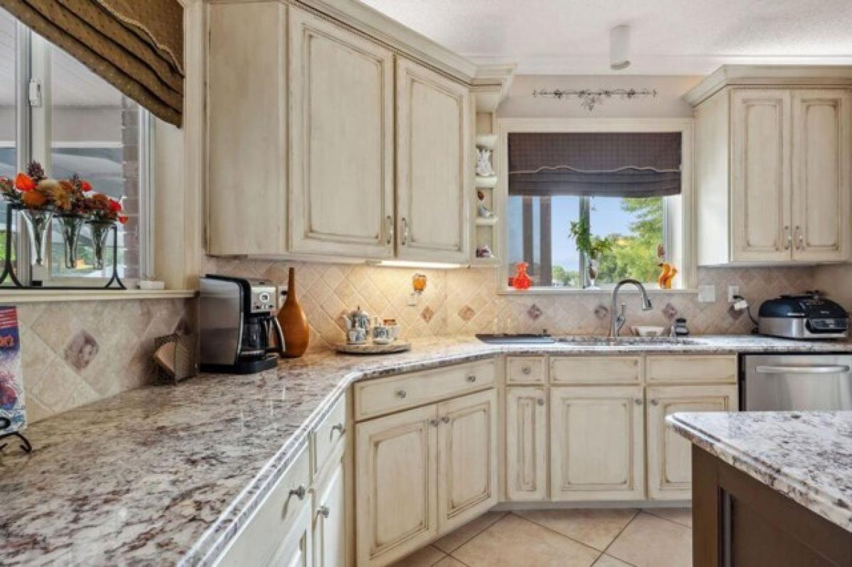 Picture of Home For Sale in Niceville, Florida, United States