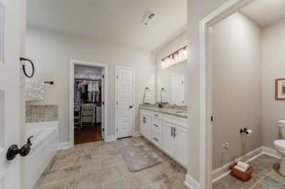 Home For Sale in Meridianville, Alabama