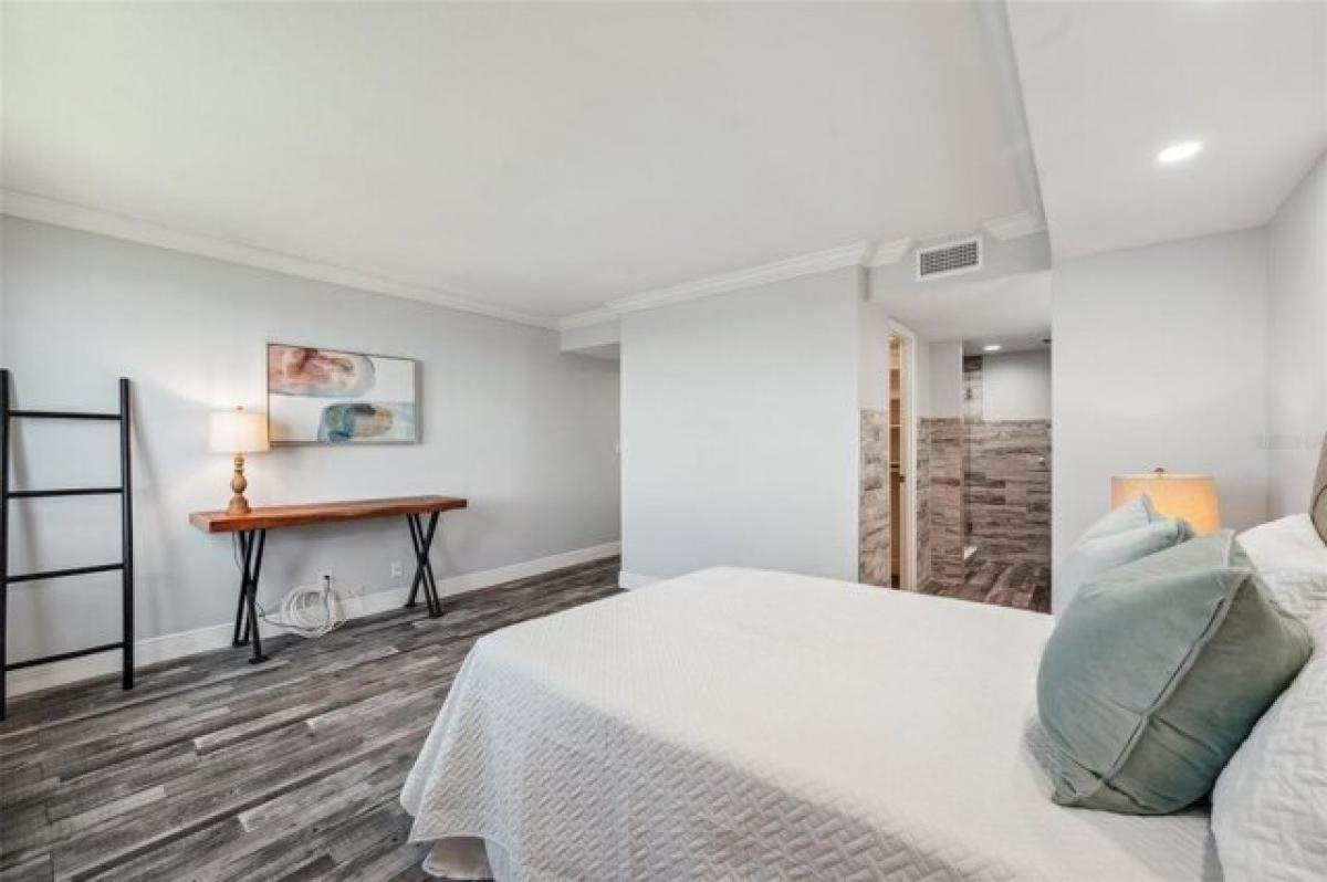 Picture of Home For Sale in Clearwater, Florida, United States