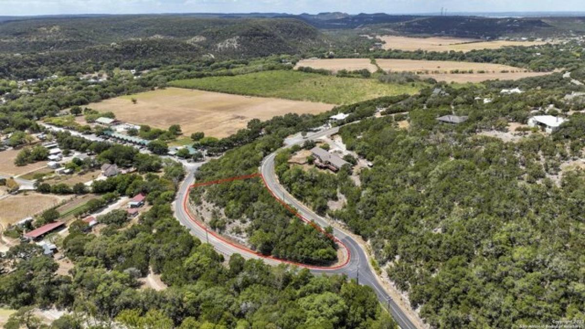Picture of Residential Land For Sale in New Braunfels, Texas, United States