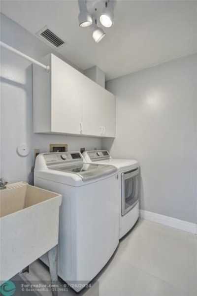 Home For Sale in Boca Raton, Florida