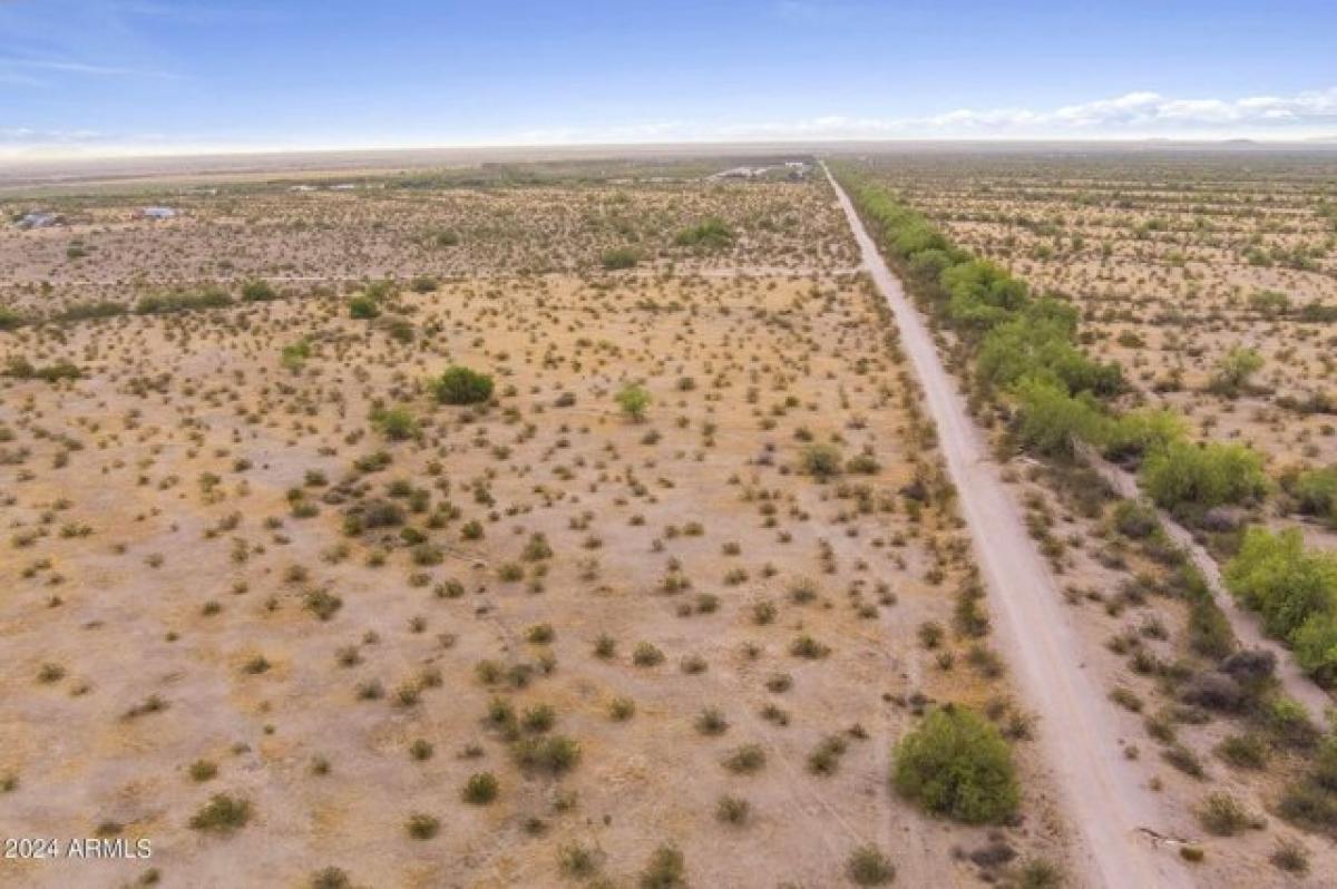 Picture of Residential Land For Sale in Stanfield, Arizona, United States