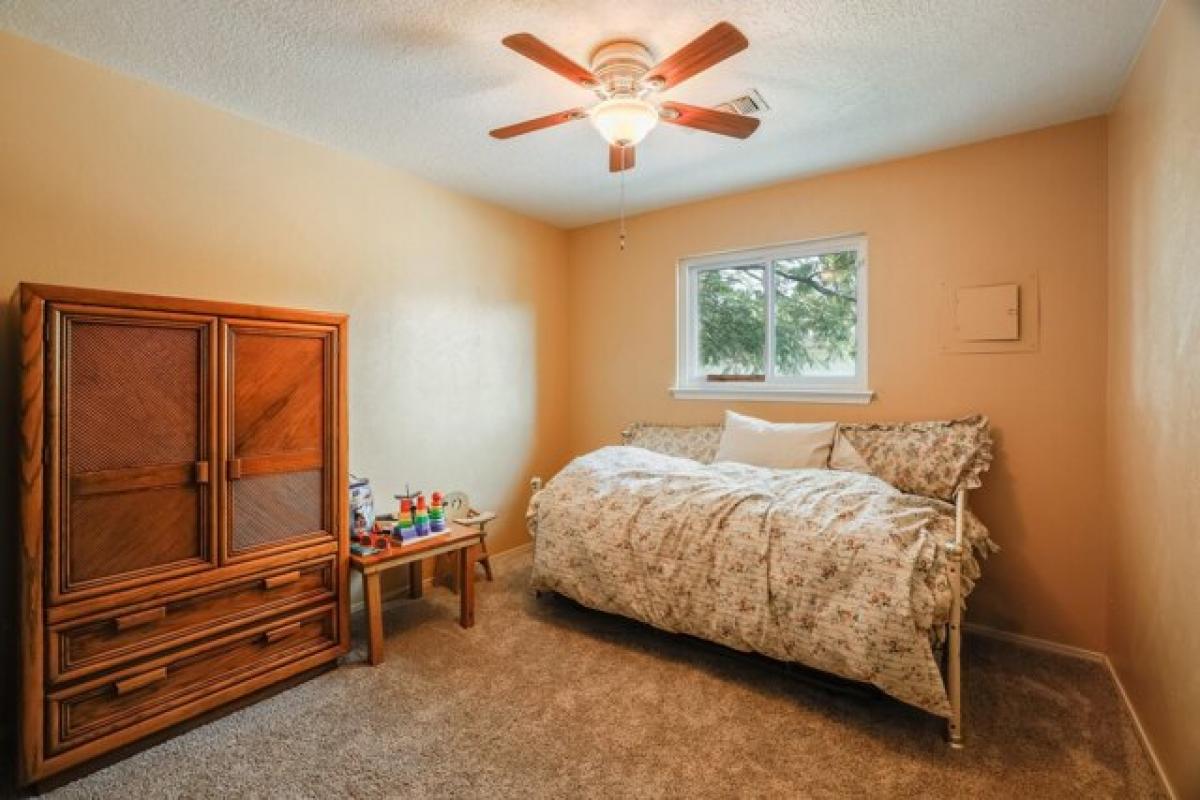 Picture of Home For Sale in Albuquerque, New Mexico, United States