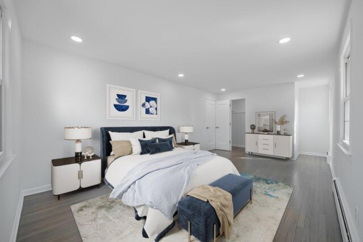 Picture of Home For Sale in Fairfield, Connecticut, United States