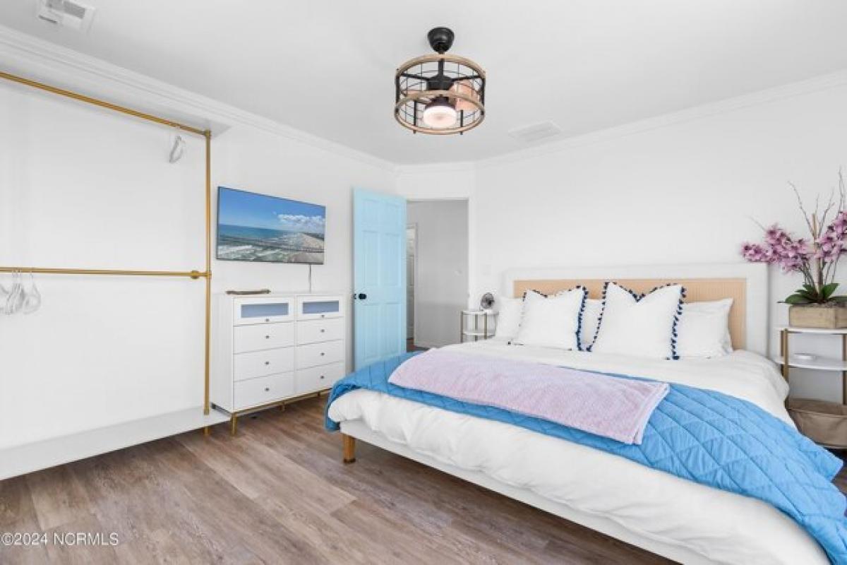 Picture of Home For Sale in Ocean Isle Beach, North Carolina, United States