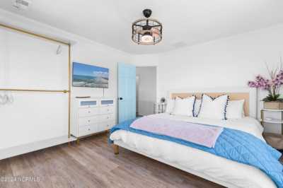 Home For Sale in Ocean Isle Beach, North Carolina