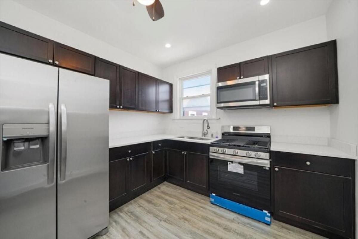 Picture of Home For Rent in Chicago, Illinois, United States