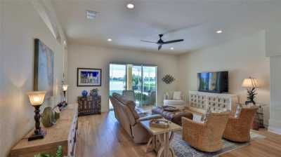 Home For Sale in New Smyrna Beach, Florida