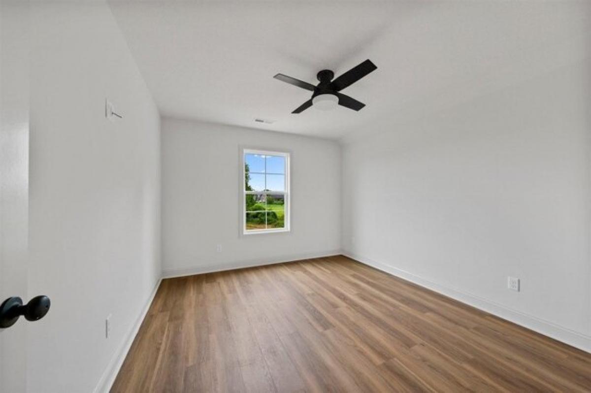 Picture of Home For Sale in Bowling Green, Kentucky, United States