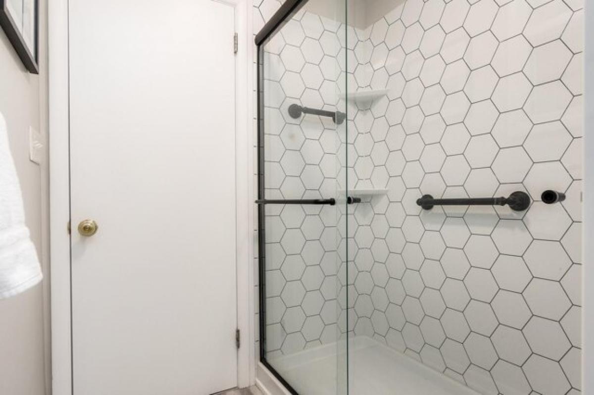 Picture of Home For Sale in Rockford, Illinois, United States