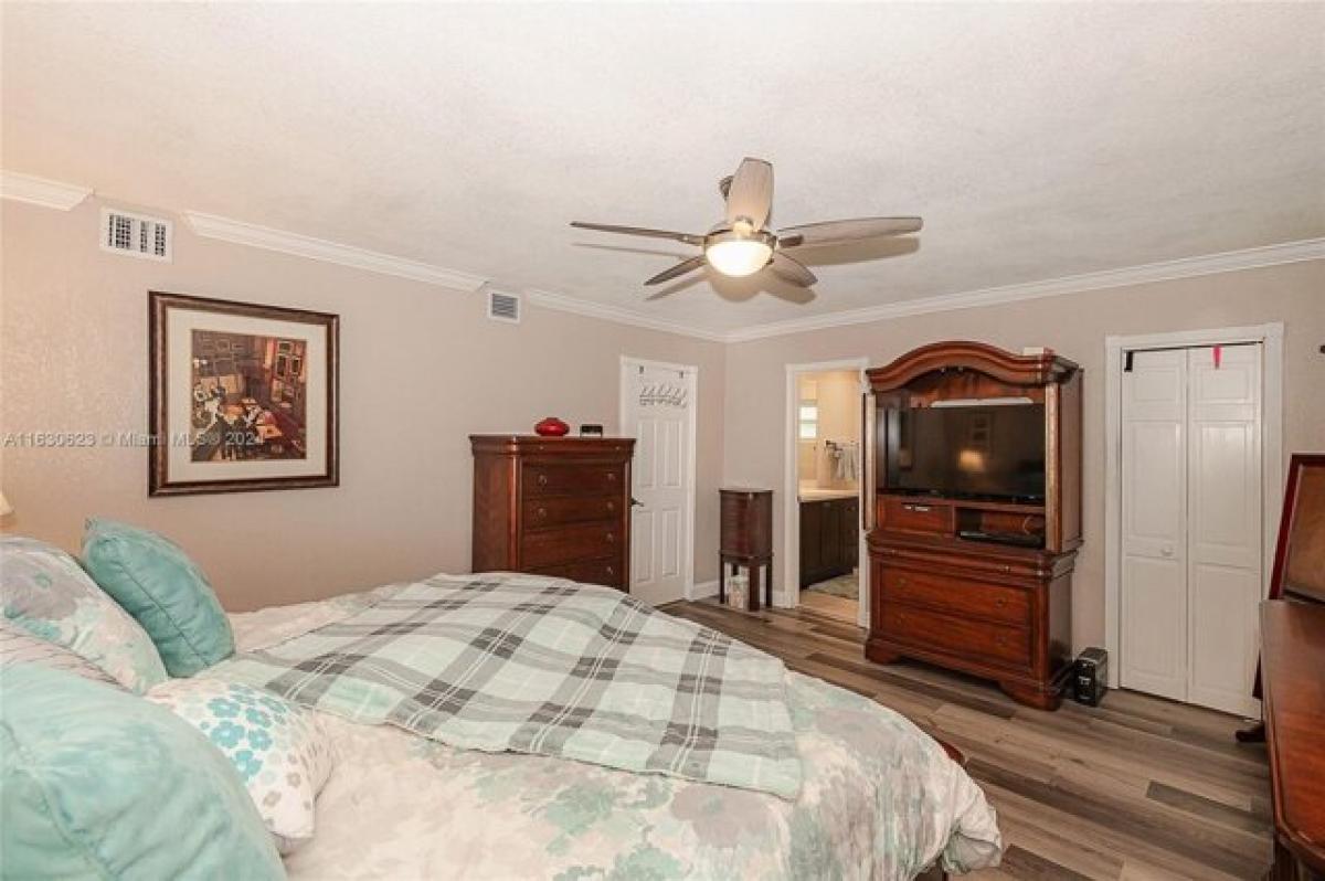 Picture of Home For Sale in Cooper City, Florida, United States