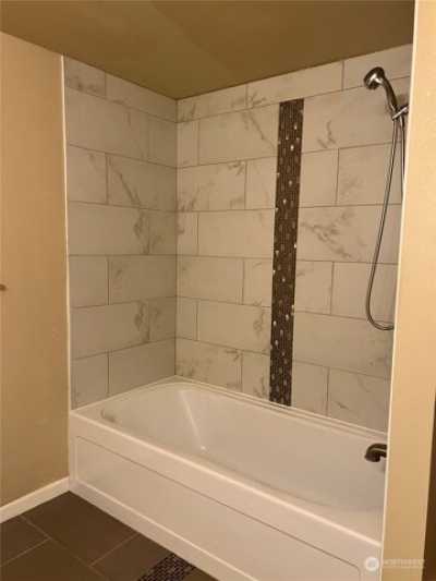 Home For Sale in Puyallup, Washington