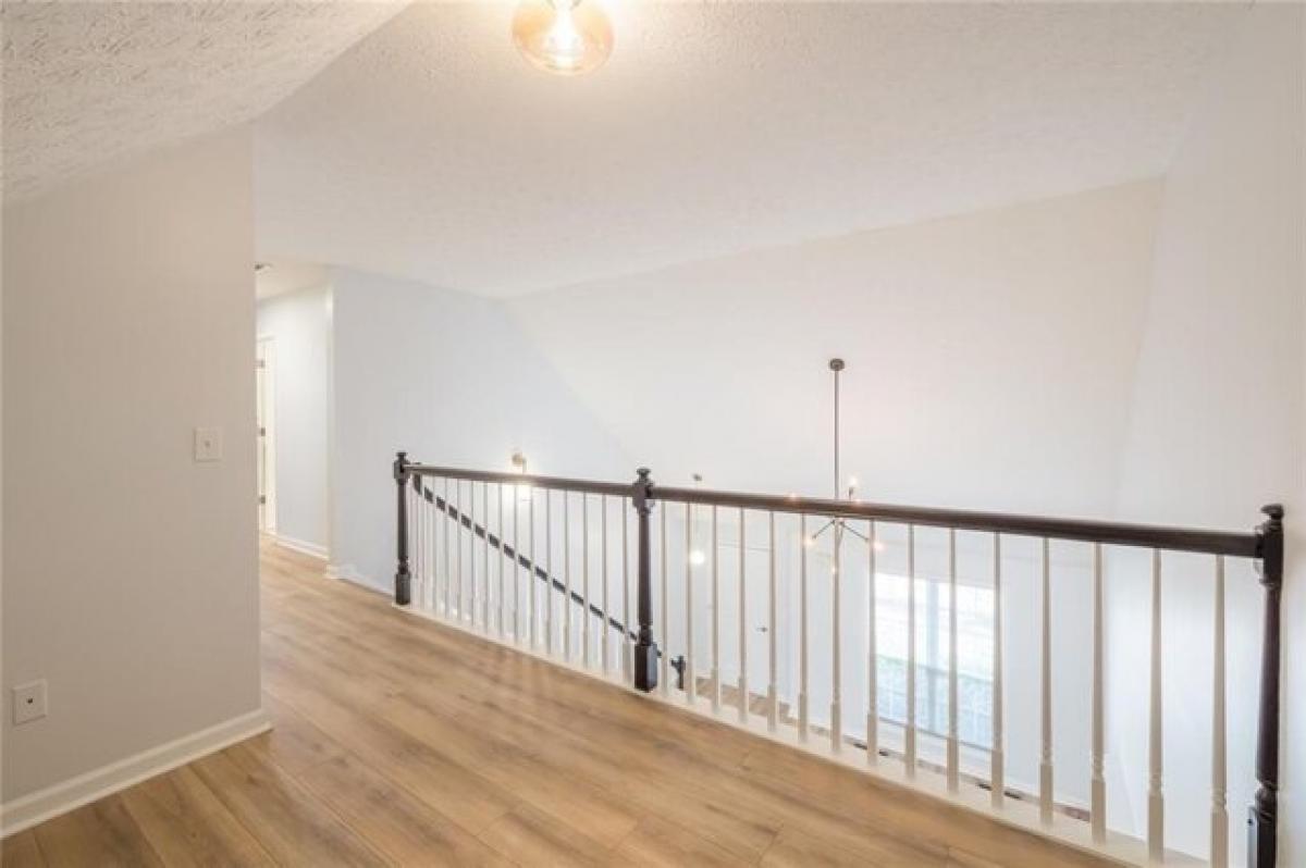 Picture of Home For Sale in Cumming, Georgia, United States