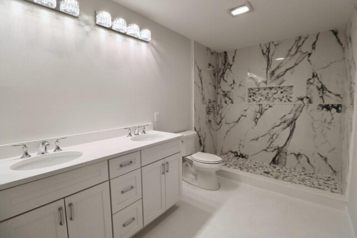 Picture of Home For Sale in Acton, Massachusetts, United States