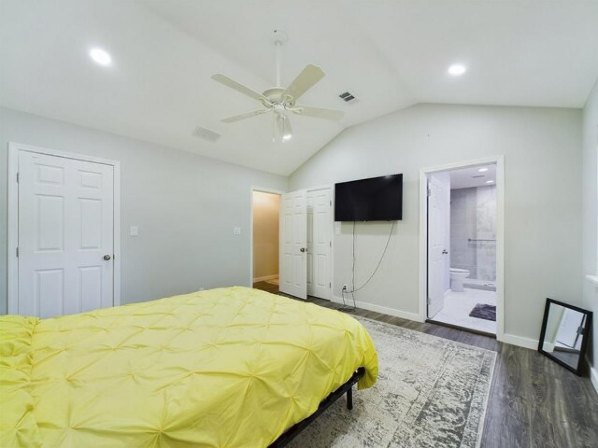 Picture of Home For Sale in Cleveland, Texas, United States