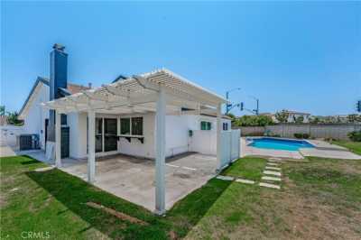 Home For Sale in Huntington Beach, California