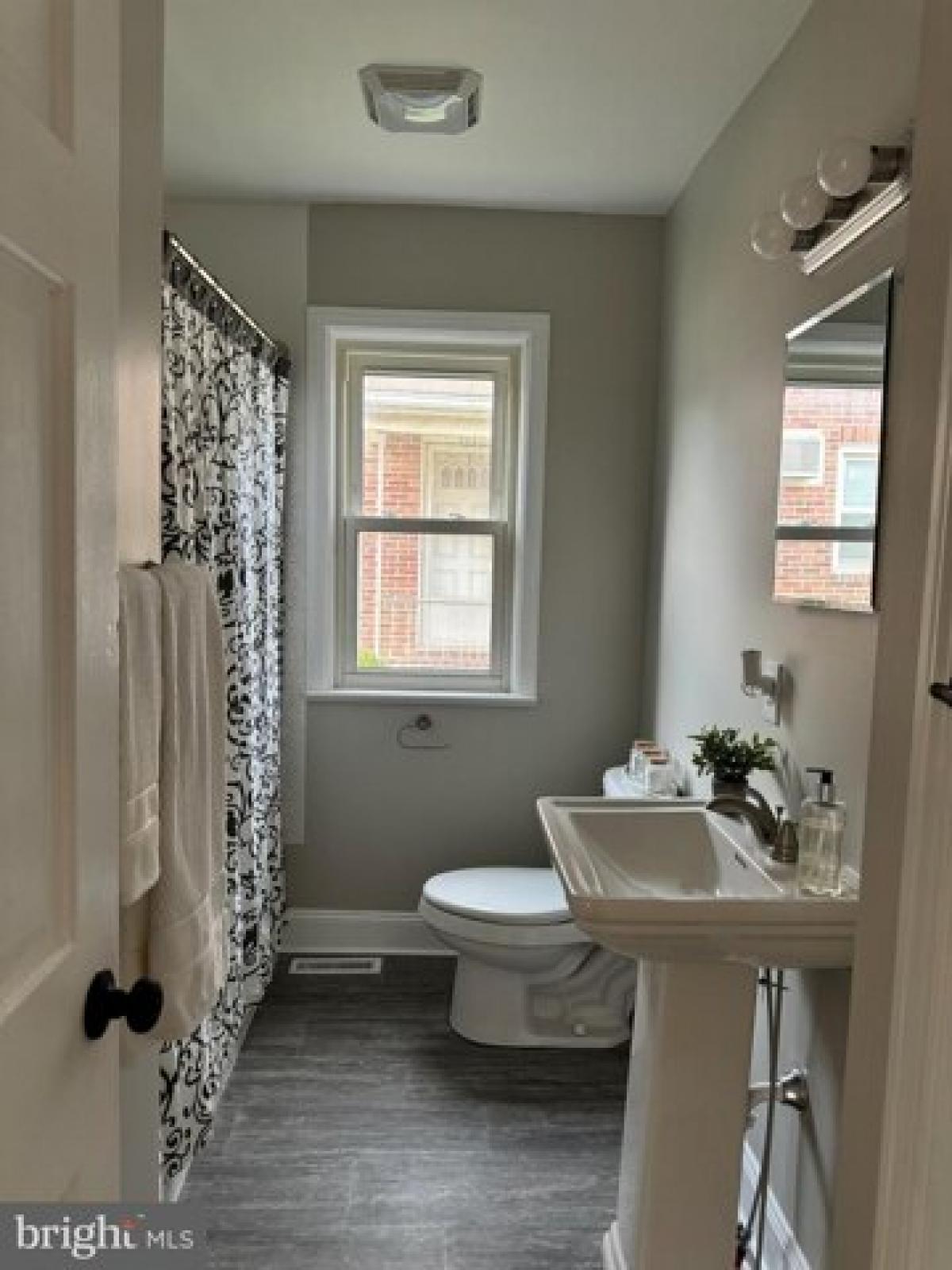 Picture of Home For Sale in York, Pennsylvania, United States