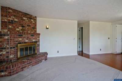 Home For Sale in Salem, Oregon