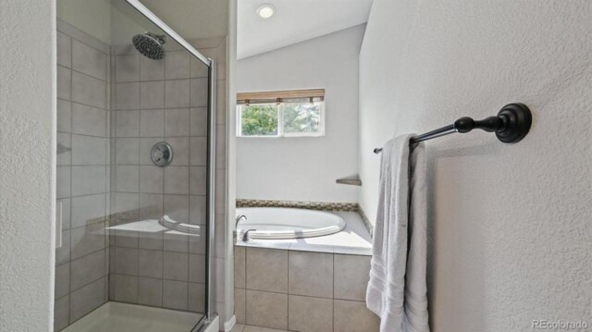 Picture of Home For Sale in Castle Rock, Colorado, United States