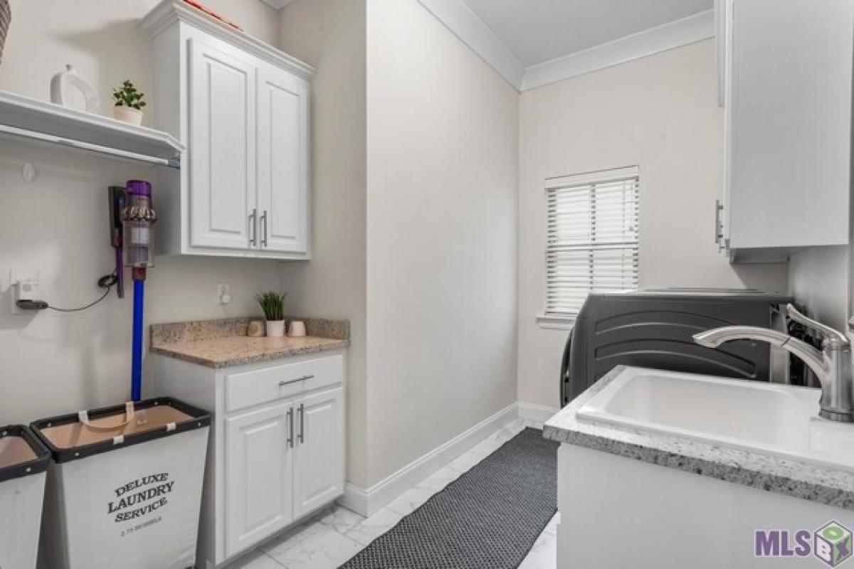 Picture of Home For Sale in Baton Rouge, Louisiana, United States