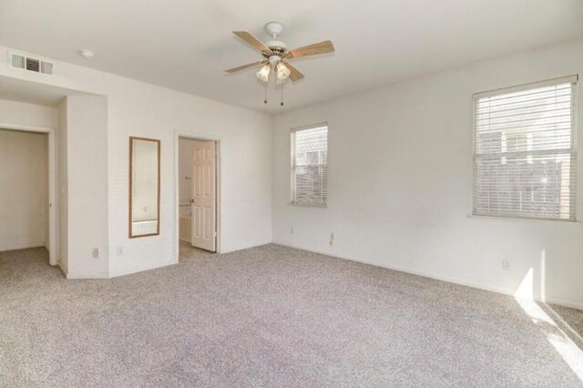 Picture of Home For Sale in Elk Grove, California, United States