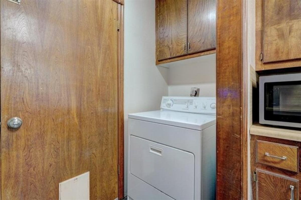 Picture of Home For Sale in Guthrie, Oklahoma, United States