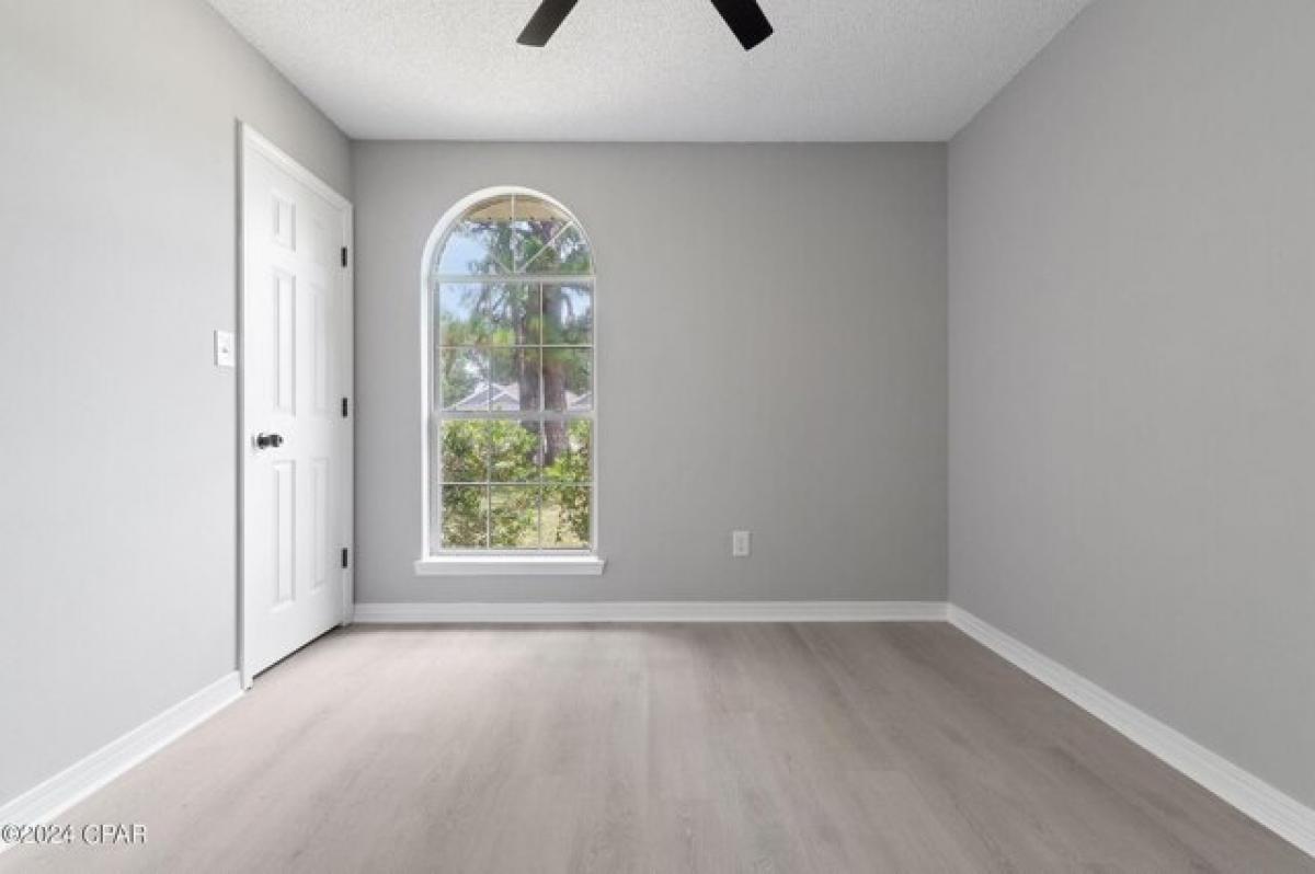 Picture of Home For Sale in Navarre, Florida, United States