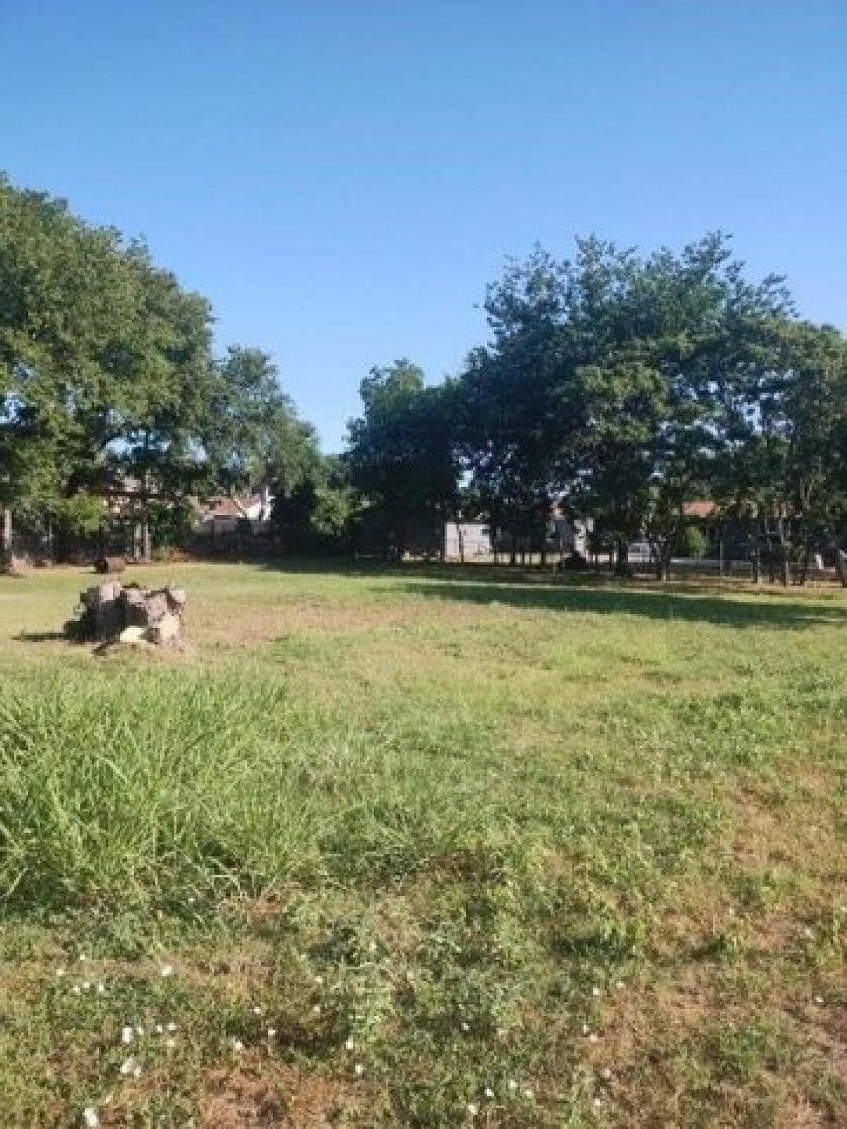 Picture of Residential Land For Sale in Fort Worth, Texas, United States