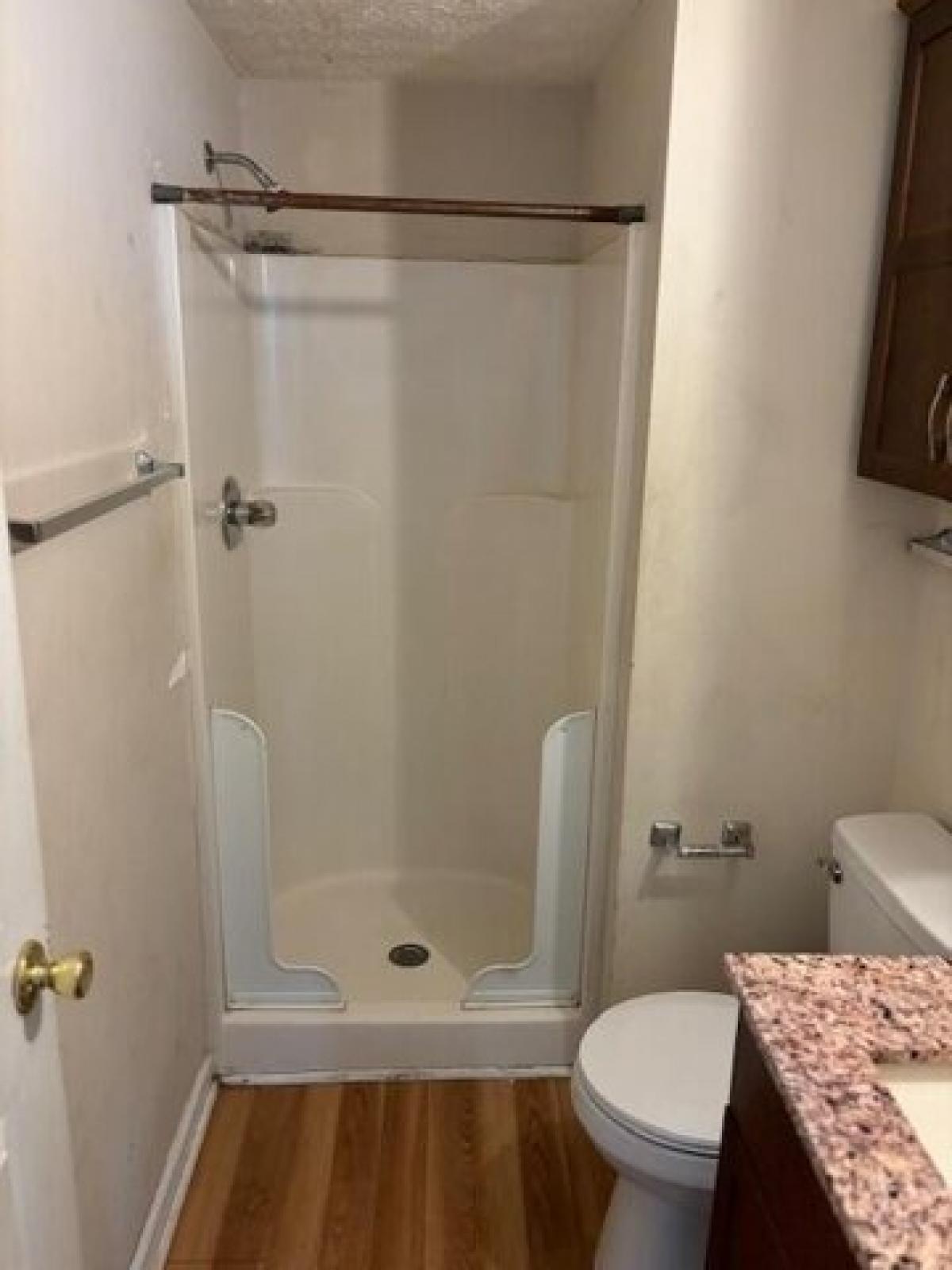 Picture of Home For Sale in Lexington, Kentucky, United States