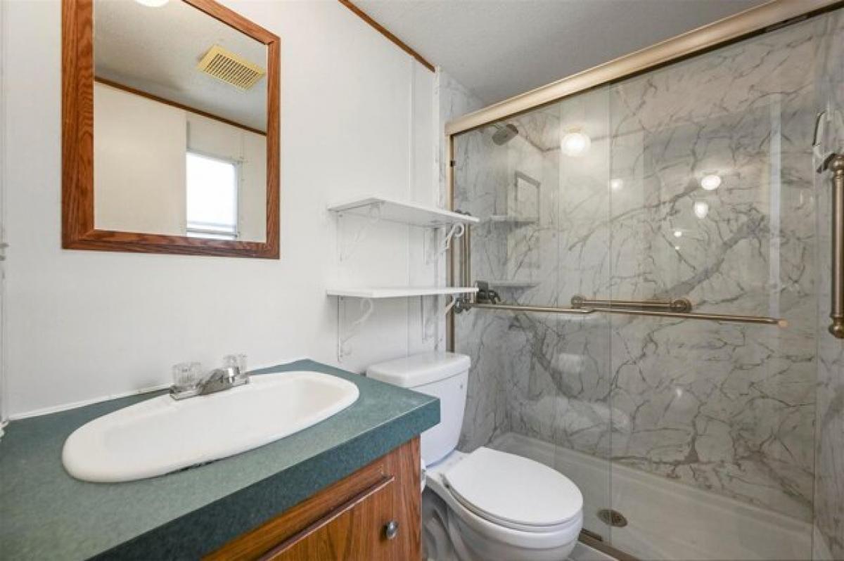 Picture of Home For Sale in Grand Prairie, Texas, United States