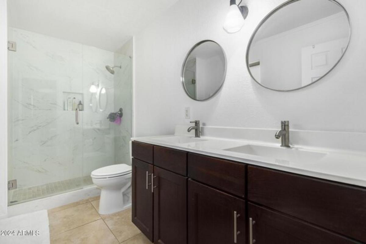 Picture of Home For Sale in Gilbert, Arizona, United States