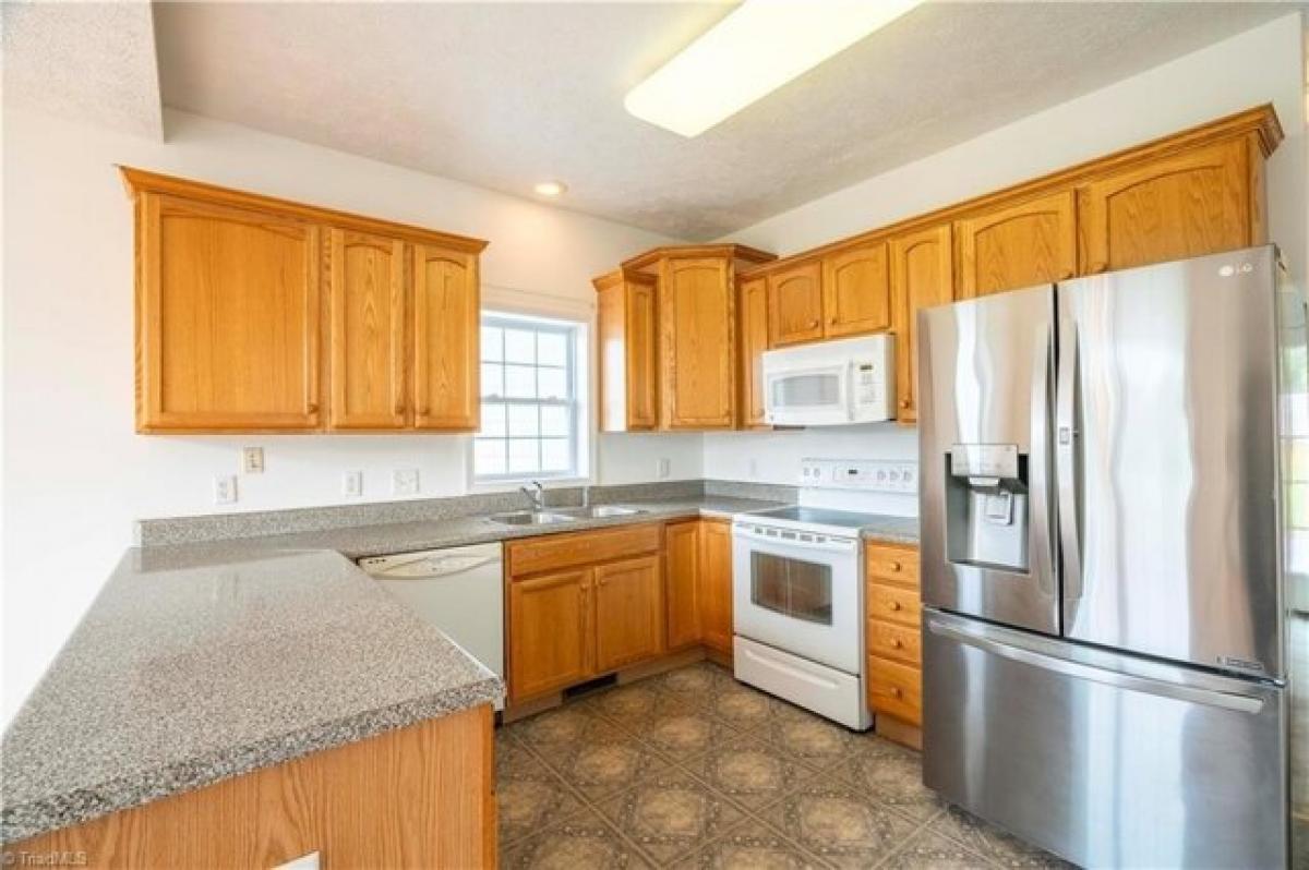 Picture of Home For Sale in Rutherfordton, North Carolina, United States